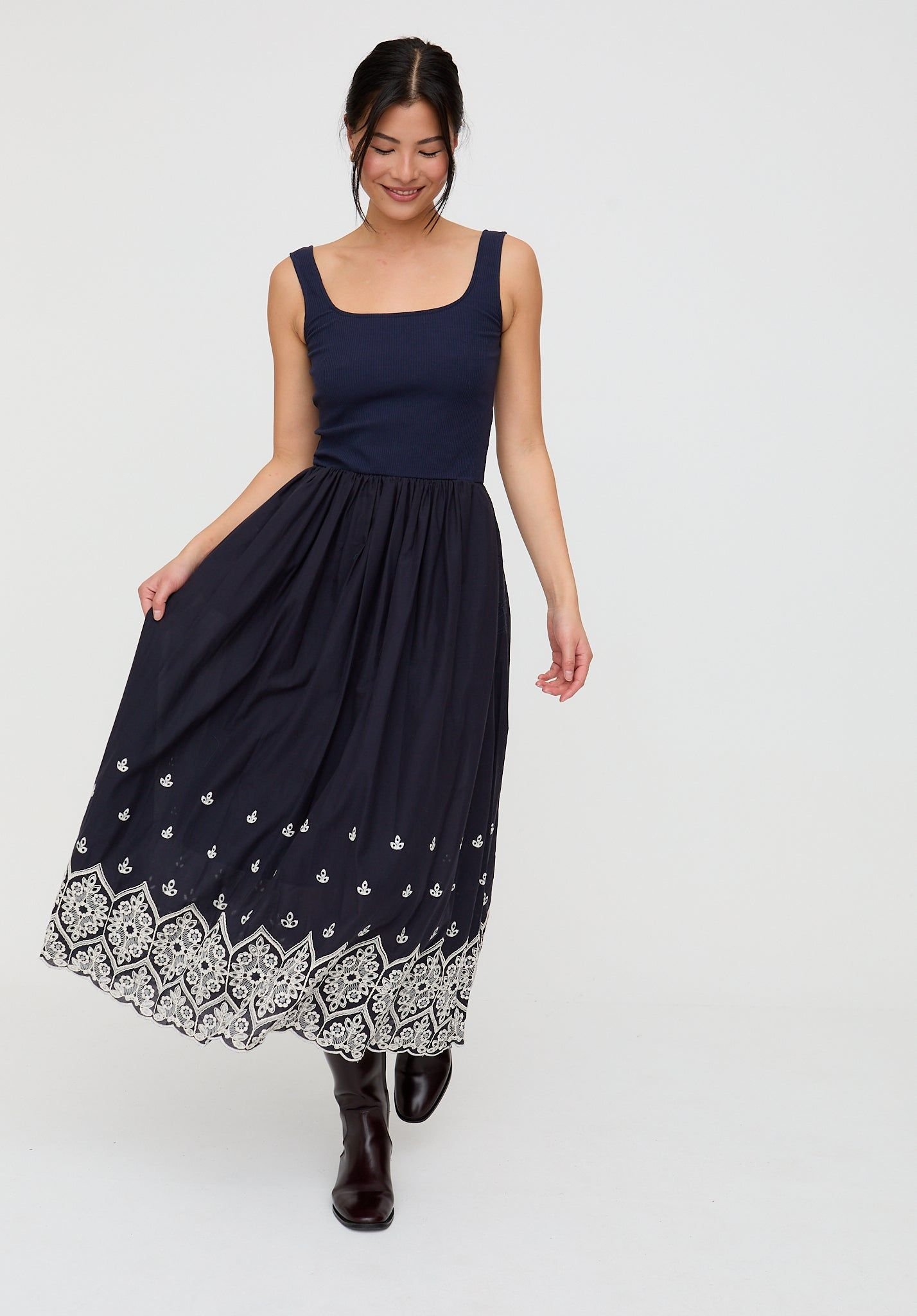 Lily and Lionel Lily and Lionel Women's Cora Sleeveless Jersey Bodice Embroidered Midi Dress In Navy - 3