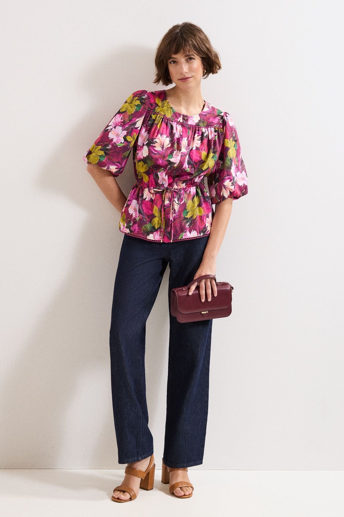 Phase Eight Phase Eight Women's Pia Short Sleeve Floral Blouse in Fuchsia - 3