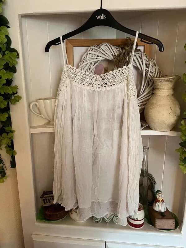 Papaya Embroidered Crochet White Strappy Cold Shoulder Top -UK - Size 10