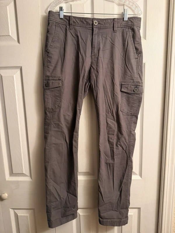Eddie Bauer Eddie Bauer women’s Cargo Pants - Gray size 10