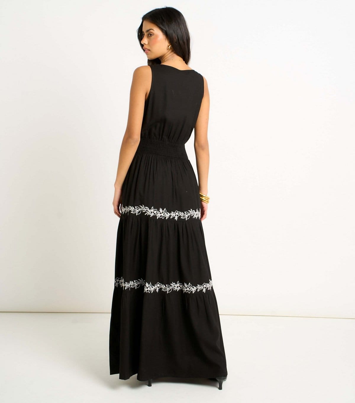 Gini London Women's Black Floral Embroidery Maxi Dress Gini London New Look - 4