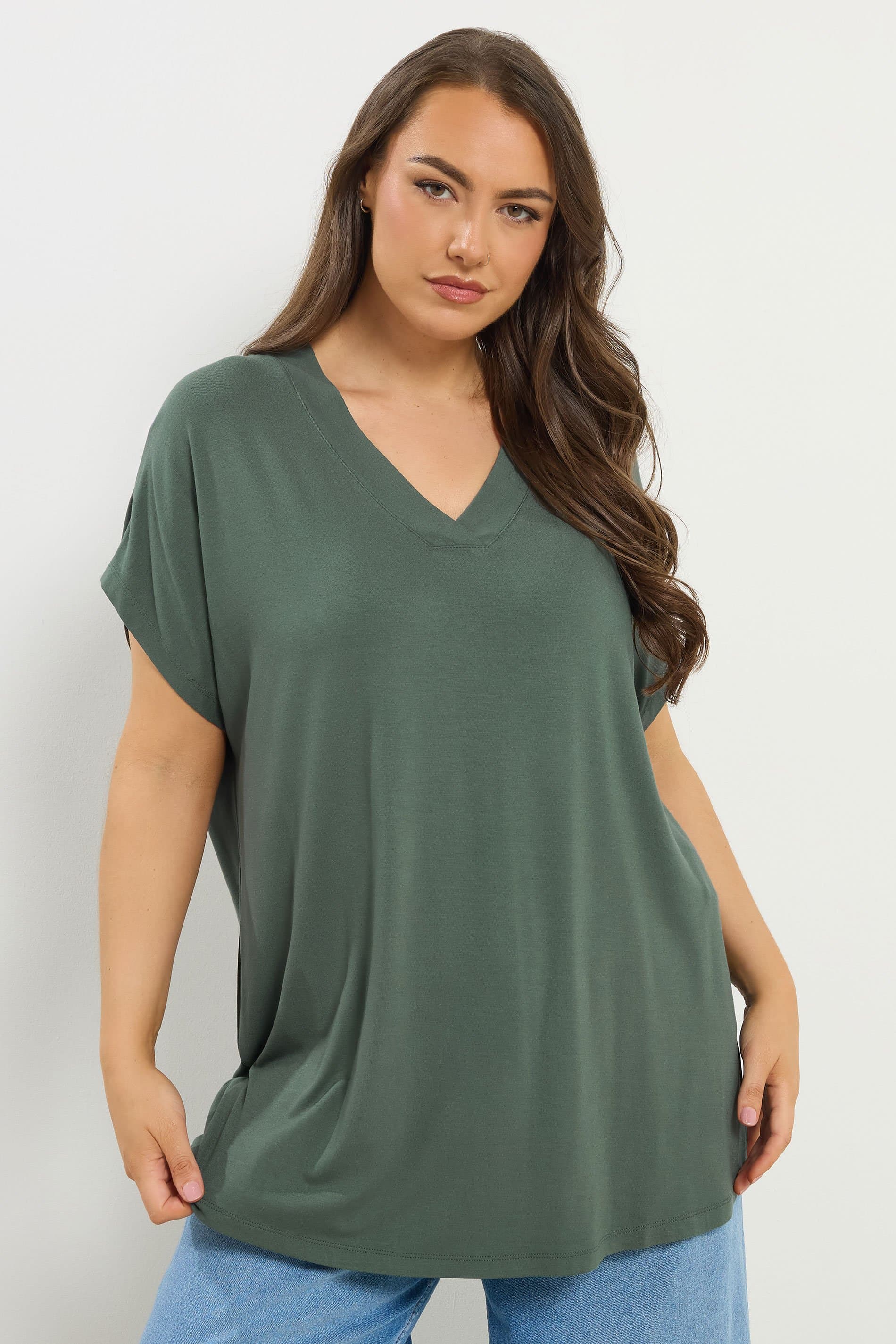 Yours Plus Size Green Grownon Sleeve Tshirt