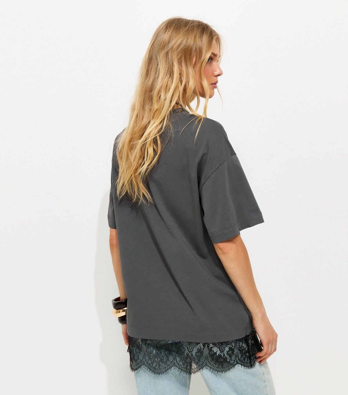 New Look Women's Dark Grey Oversized Flower Print Lace Hem T-Shirt New Look - 4
