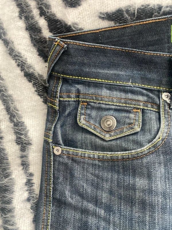 Enzo Low waisted straight leg jeans