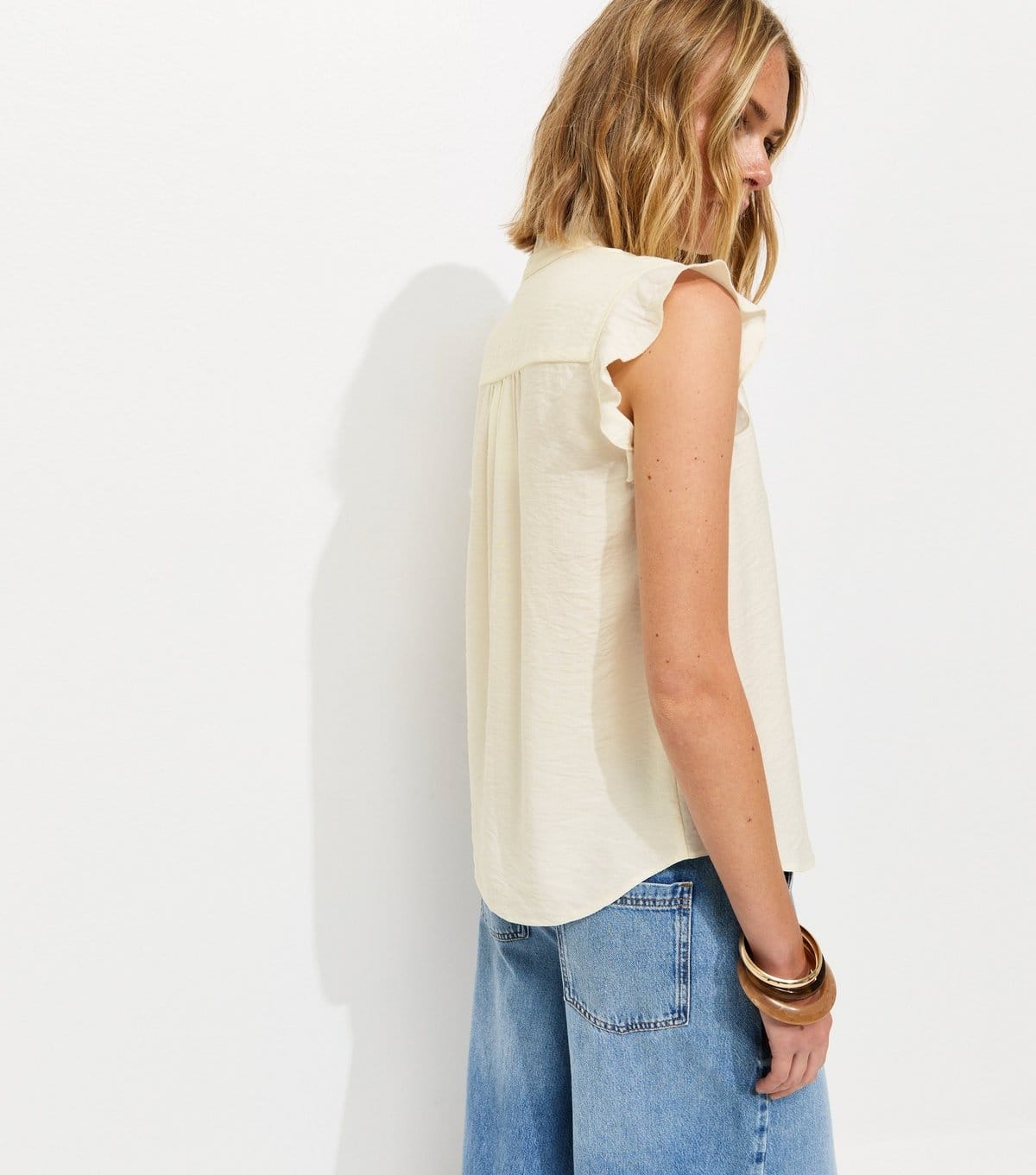 New Look Women's Cream Frilly Cap Sleeve Shirt New Look - 4