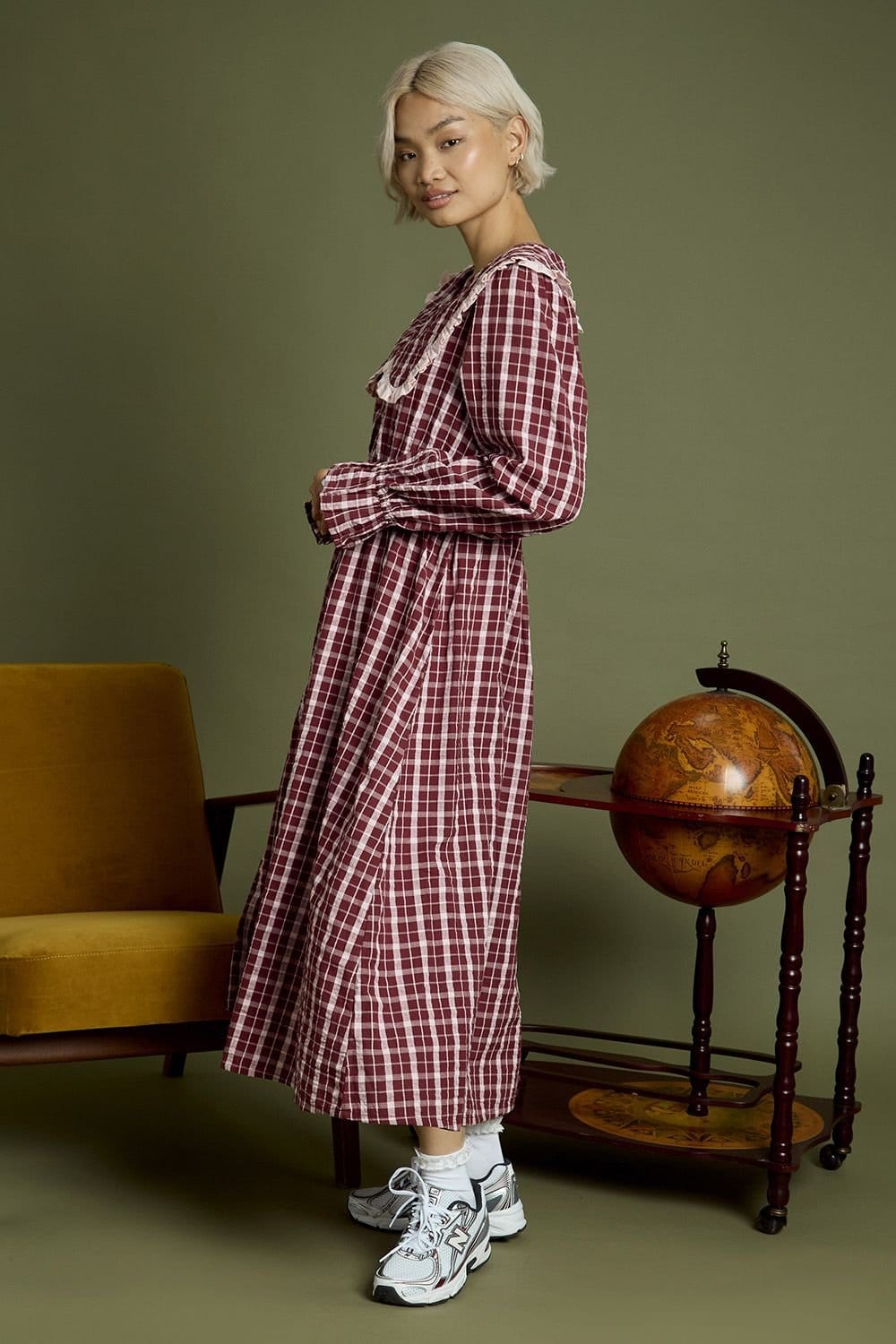 Neon Rose Neon Rose Women's Cotton Check V-Neck Midi Tea Dress in Burgundy - 4