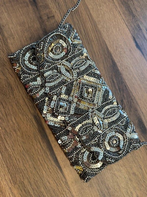 New Look New Look gold sequin sparkly clutch bag