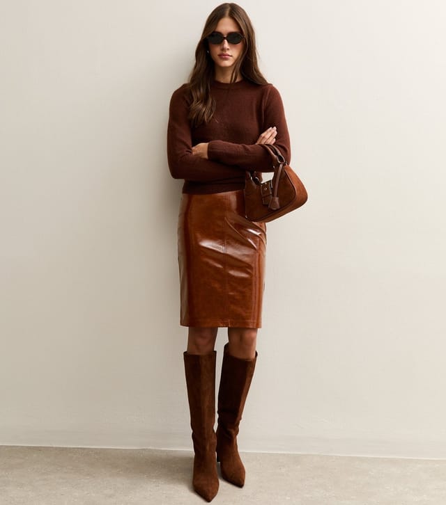 New Look Women's Tan Cracked Faux Leather Pencil Skirt New Look - 2