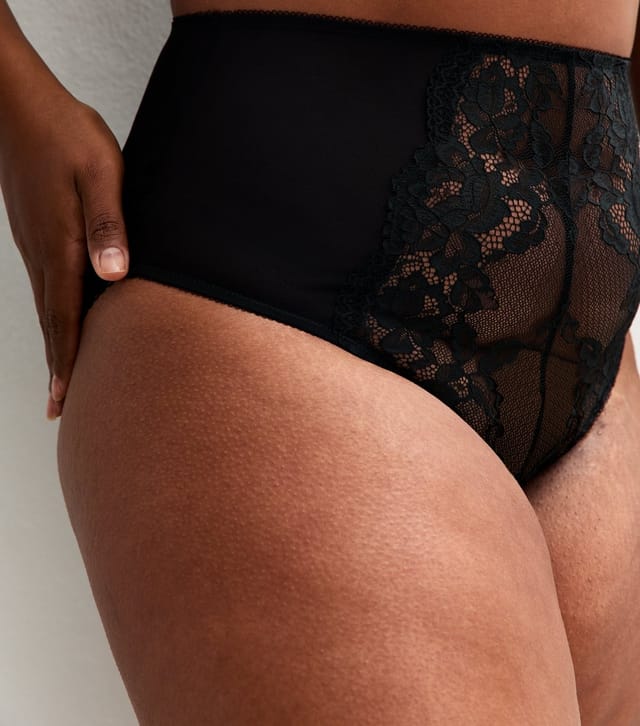 New Look Women's Plus Size Black Scalloped Edge Lace Brazilian Briefs Curves New Look - 2