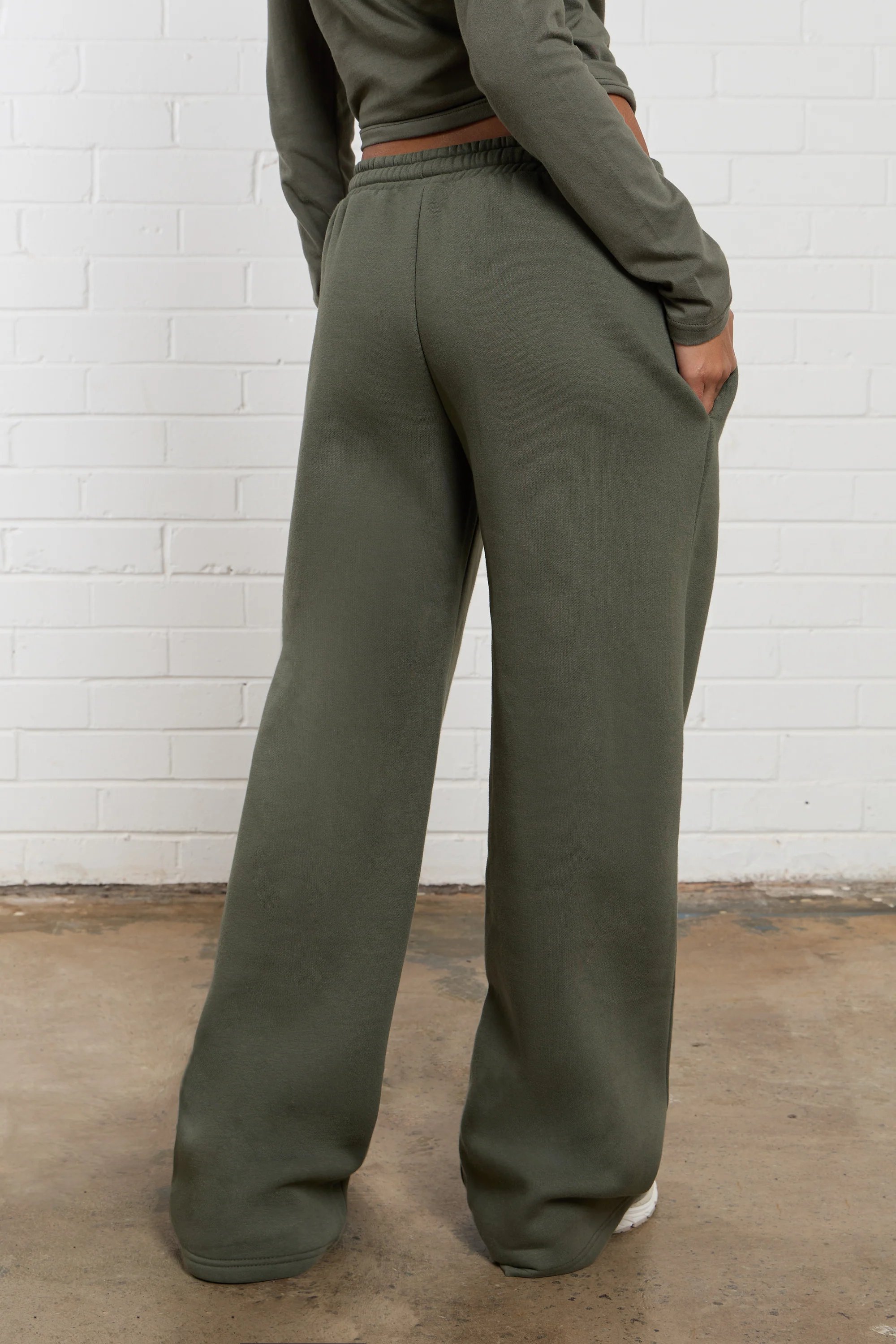 Kaiia Kaiia Jeans Embossed Wide Leg Joggers Smoke Olive - 4