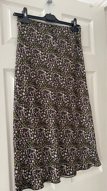 Urban Outfitters Urban midi skirt sateen
