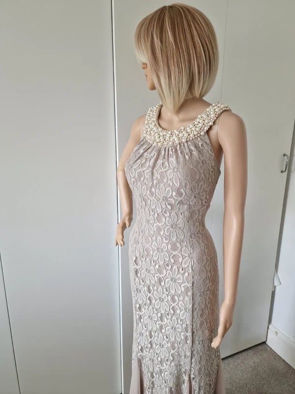 R&M Richards R & M Richards size 16 gorgeous occasion worn once professionally cleaned immaculate