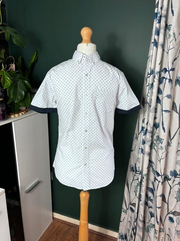 New Look New Look White Pattern Shirt XS Smart Casual Summer Style 4/29