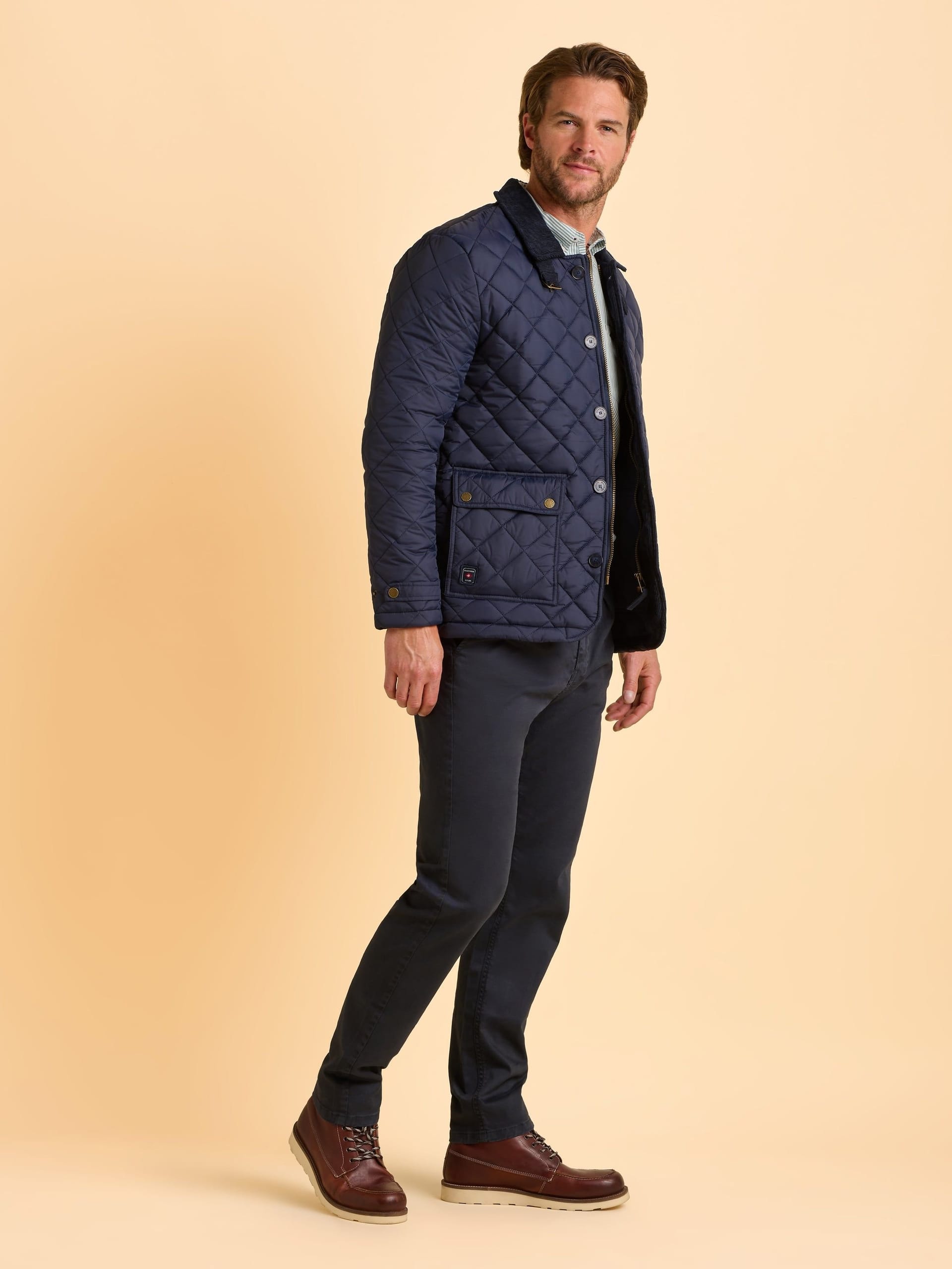 Brakeburn Brakeburn Men's Taplow Diamond Quilted Jacket in Navy - 4