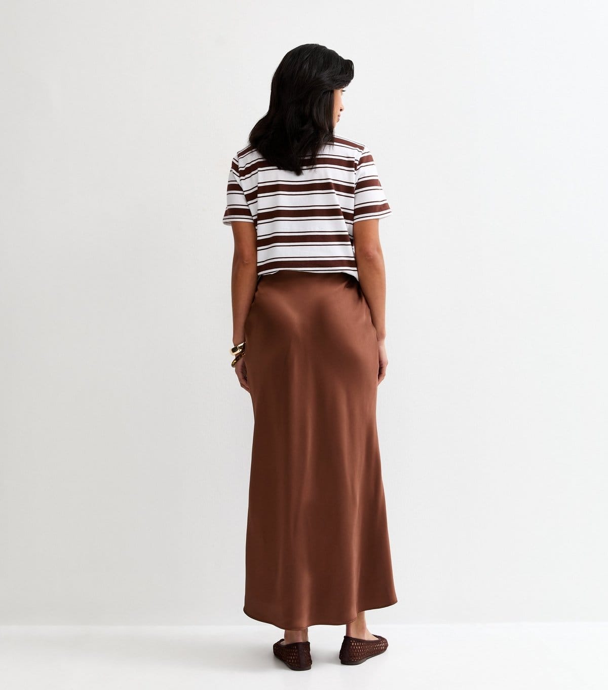 New Look Women's Petite Dark Brown Satin Bias Cut Midi Skirt New Look - 4
