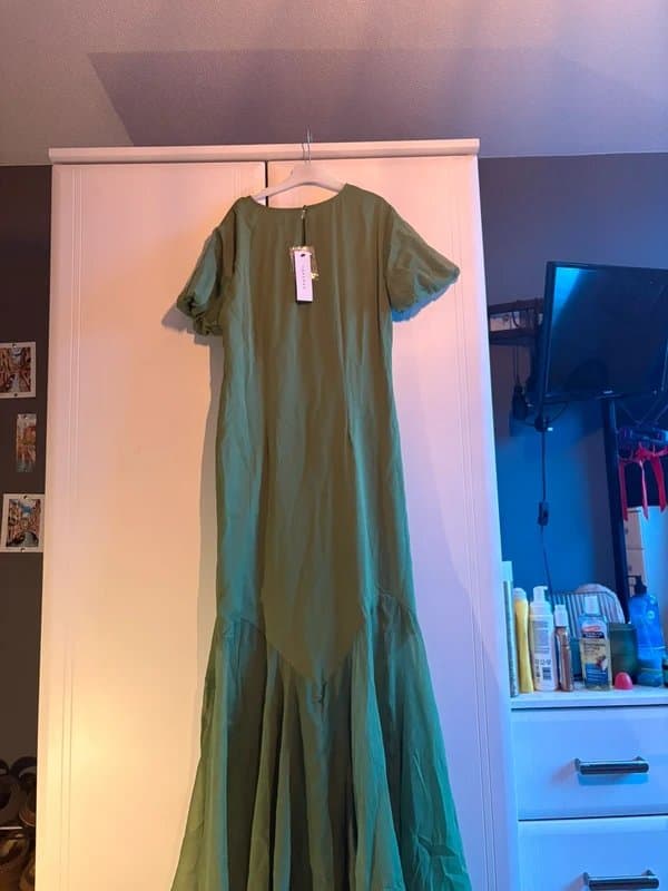 Topshop Topshop green chiffon midi dress