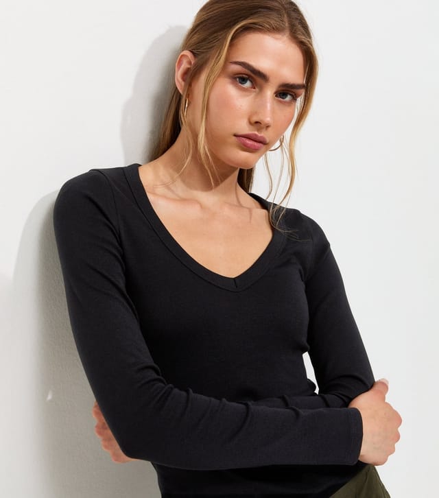 New Look Women's Black Cotton Rich V-Neck Long Sleeve Top New Look - 2