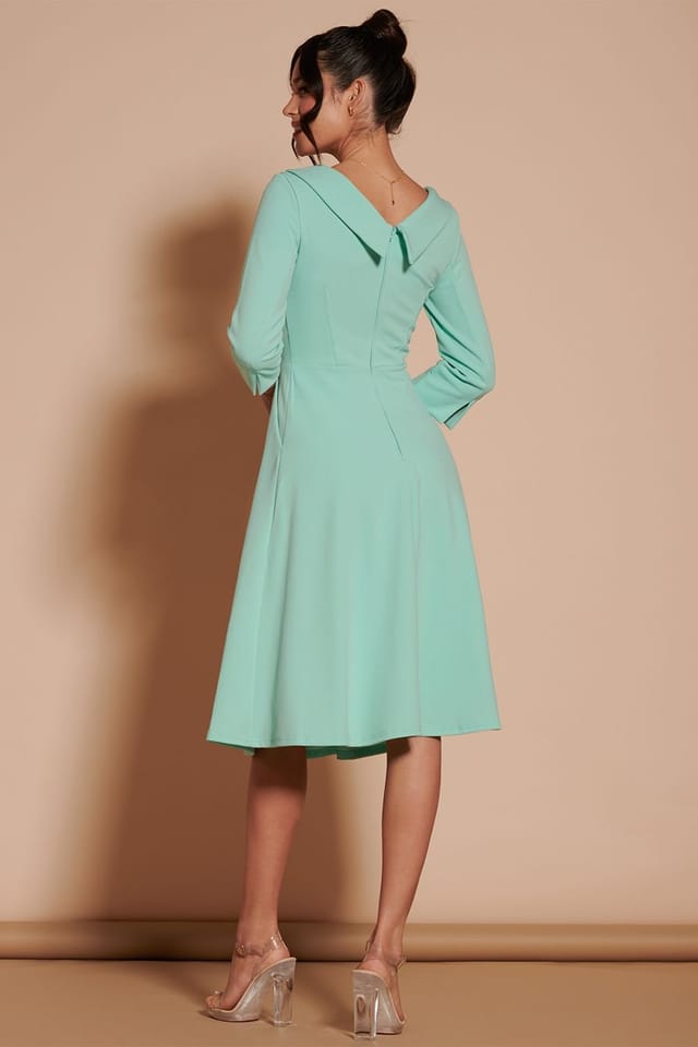 Jolie Moi Jolie Moi Women's 3/4 Sleeve Fold Neck Midi Dress in Light Green - 2