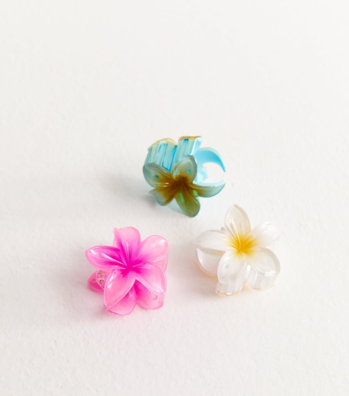 New Look Pack of 3 Mini Multicolour Tropical Flower Hair Claw Clips New Look