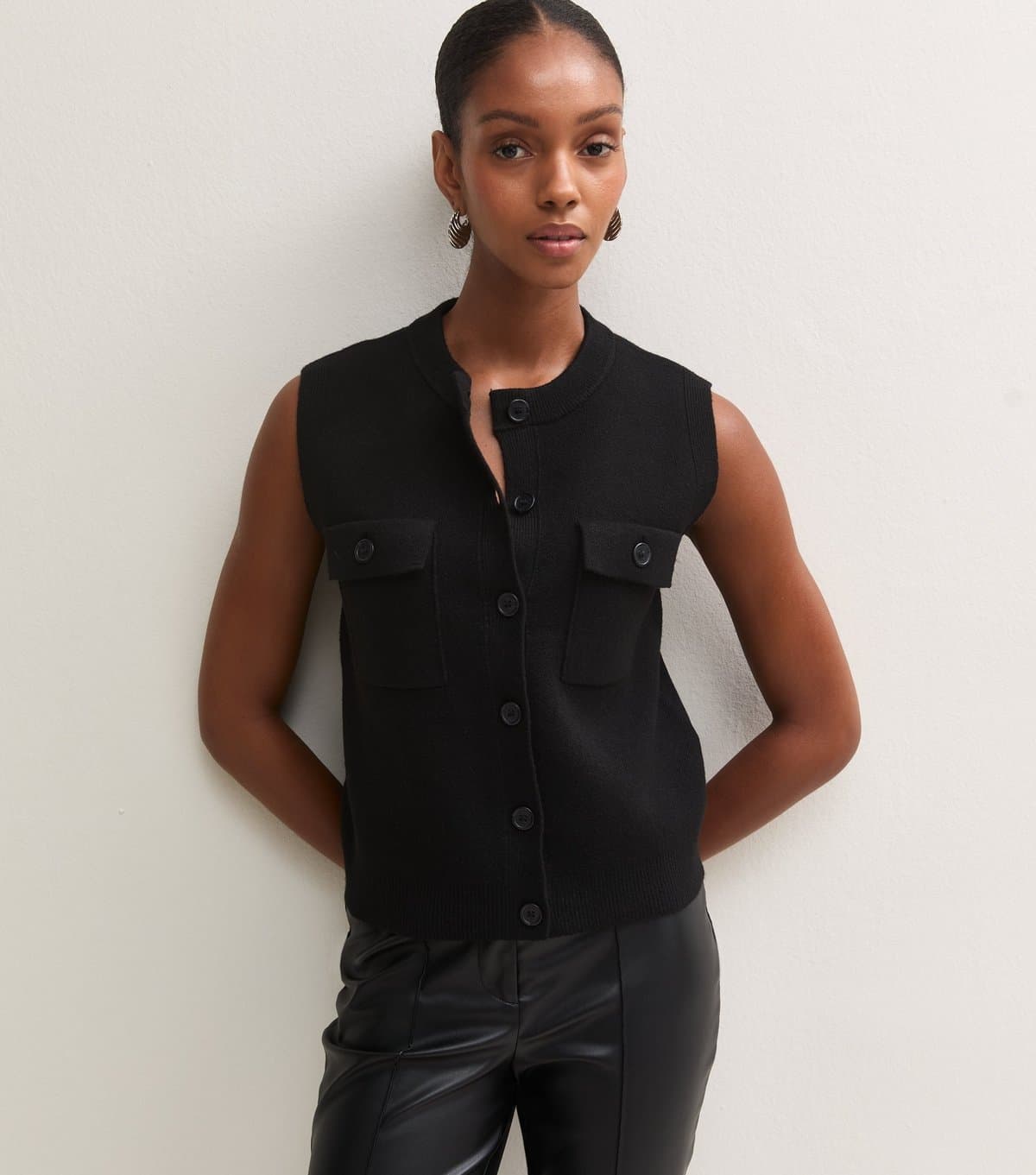 New Look Women's Black Patch Pocket Knitted Waistcoat New Look