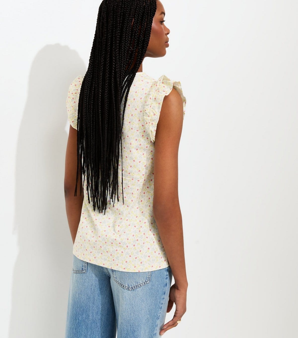 New Look Women's White Floral Strawberry Print Frill Sleeve Top New Look - 4