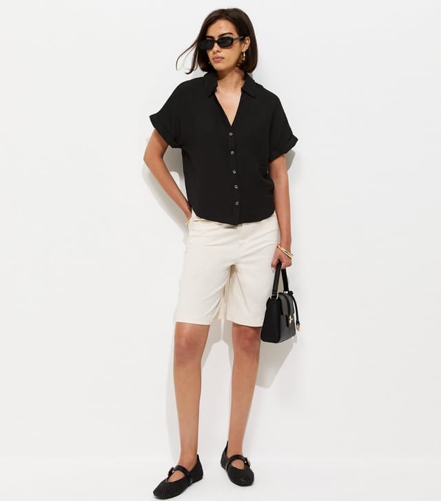New Look Women's Black Collared V Neck Short Shirt New Look - 3
