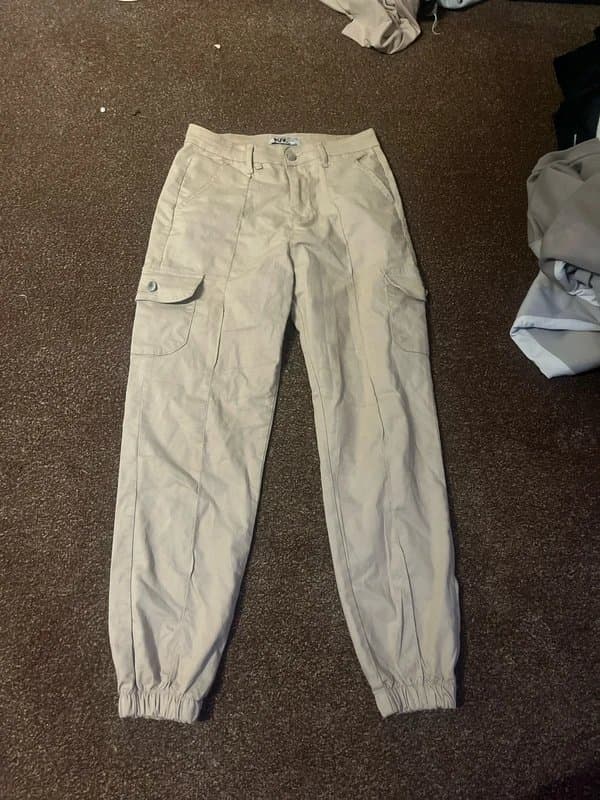 Beige beige cargos