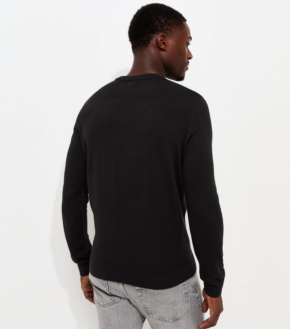 New Look Men's Black Slim Fit Knitted Crew Neck Jumper New Look - 4