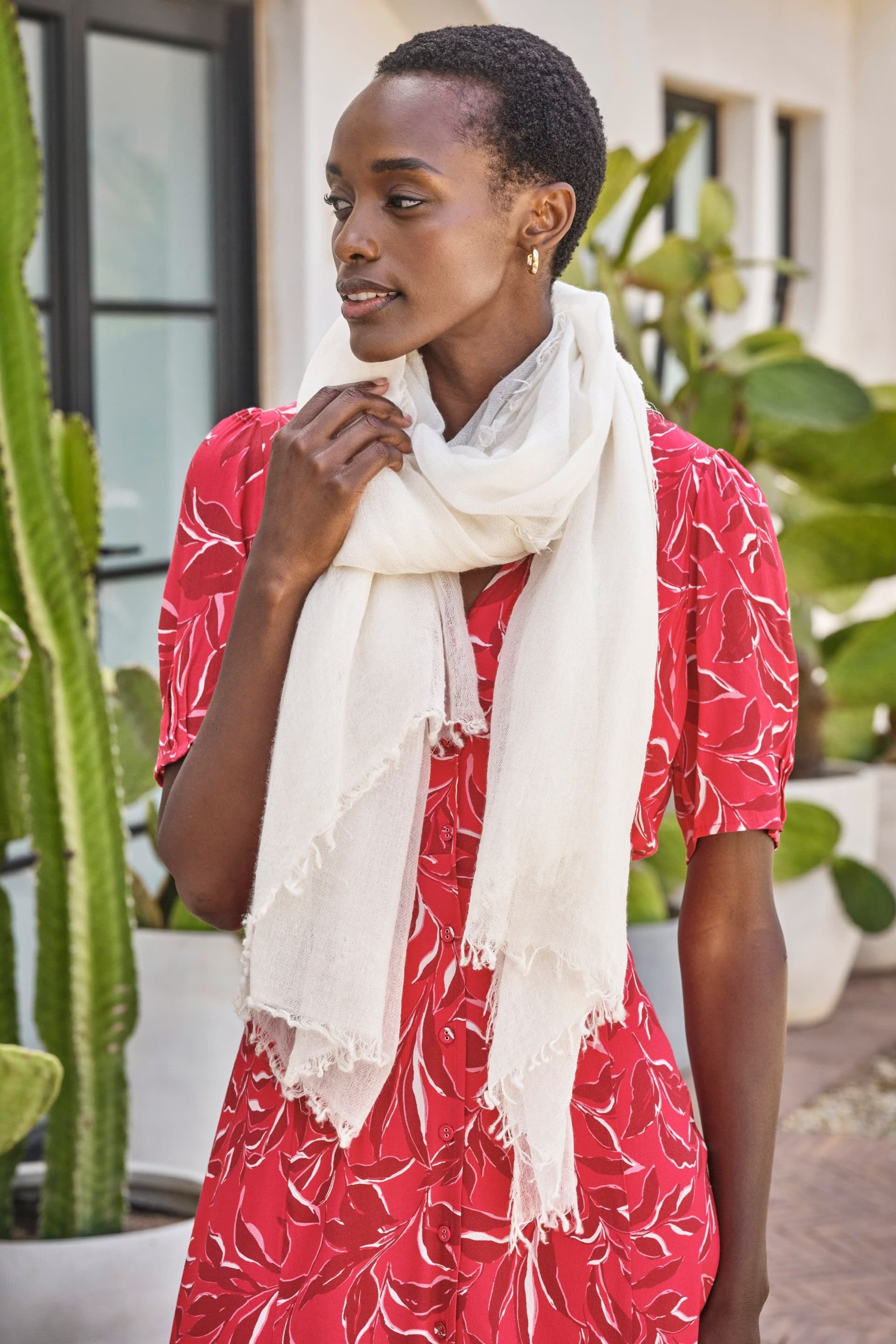 Pure Collection Pure Collection Women's Ultra Fine Cashmere Scarf LAD91 in White