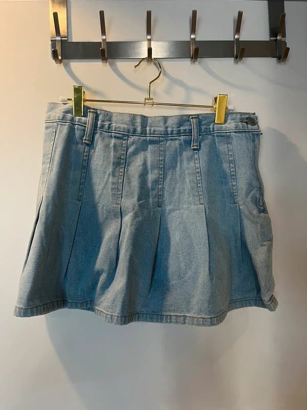 New Look New Look light Wash bleach pleated tennis mini skirt