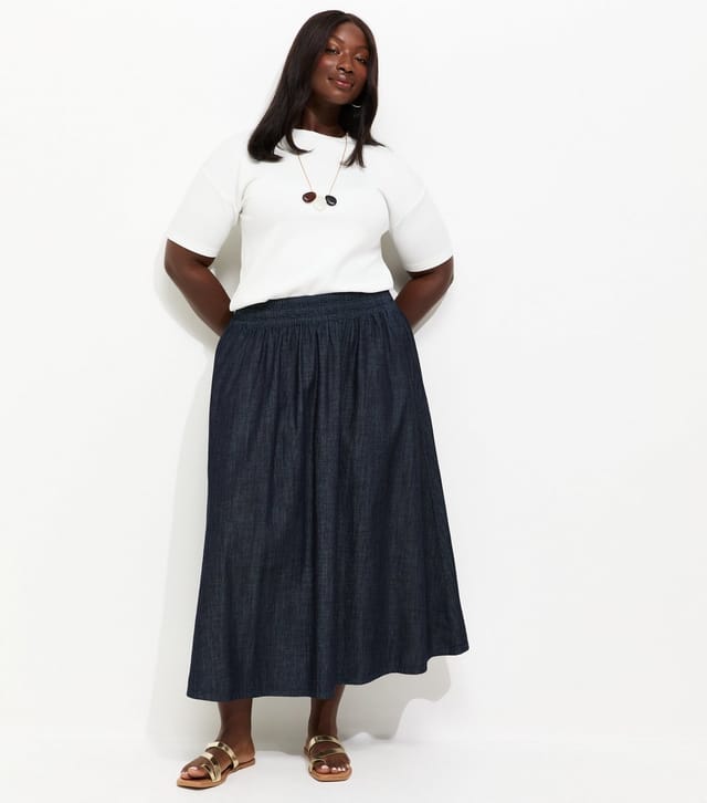 New Look Women's Plus Size Indigo Wash Shirred Midi Skirt Curves New Look - 3