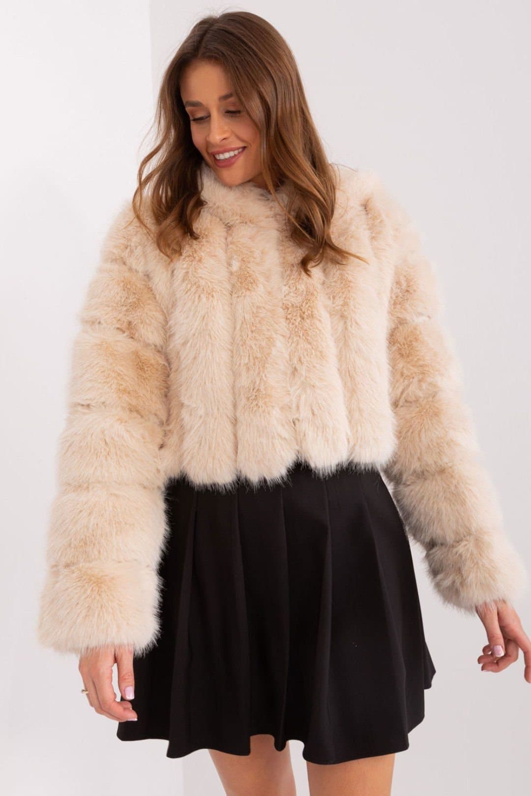 Love Lace Love Lace Women's Fur Trim Hooded Lightweight Short Jacket in Beige