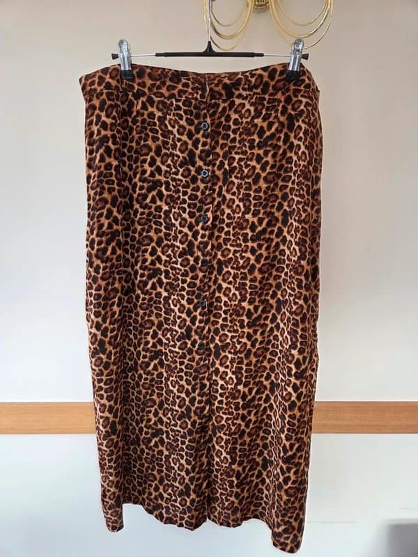 Daisy Street Leopard Print Midi Skirt