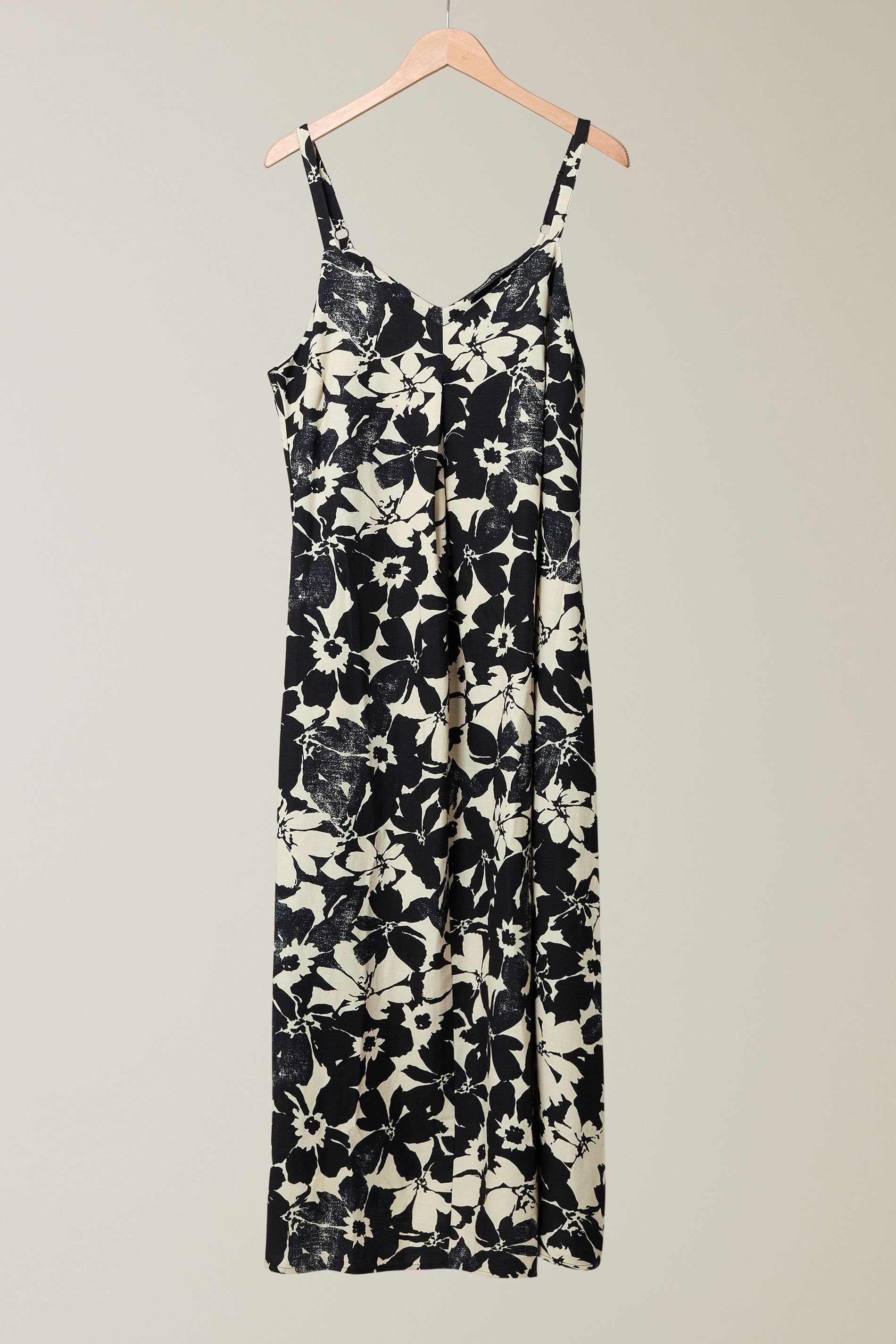Evans Evans Women's Floral Print Pleat Front Linen Dress in Black - 2
