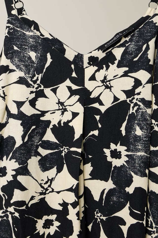 Evans Evans Women's Floral Print Pleat Front Linen Dress in Black - 3