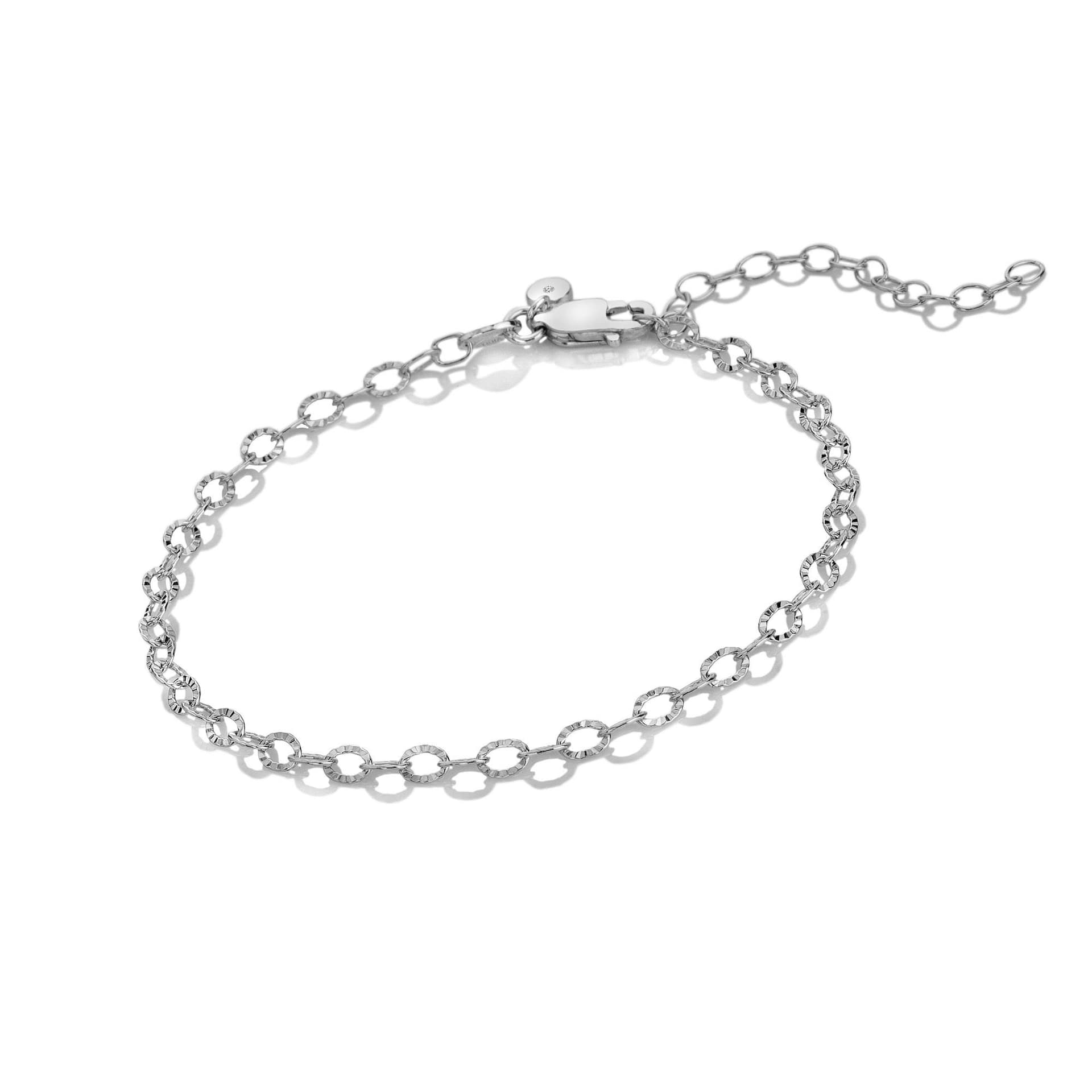 Hot Diamonds Hot Diamonds Women's Diamond Cut Oval Bracelet in Silver