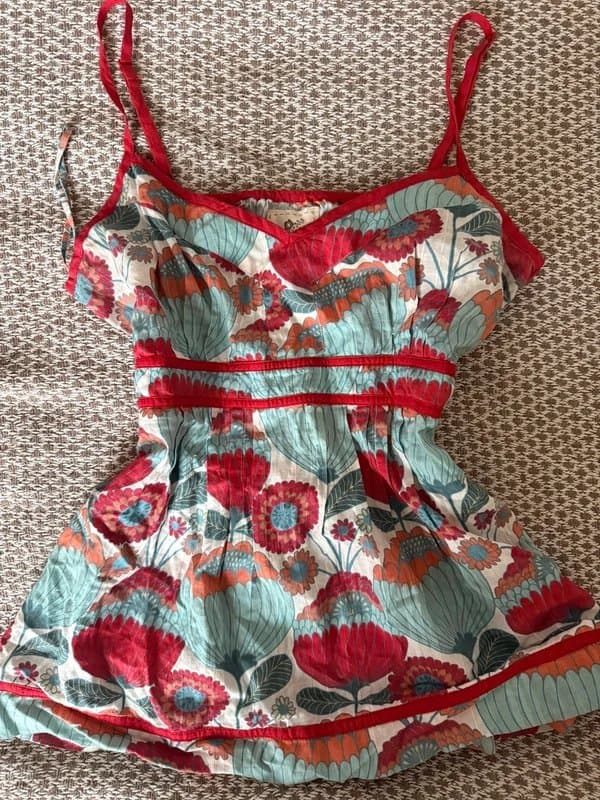 New Look Y2K cami size 14 red and blue floral detail strappy
