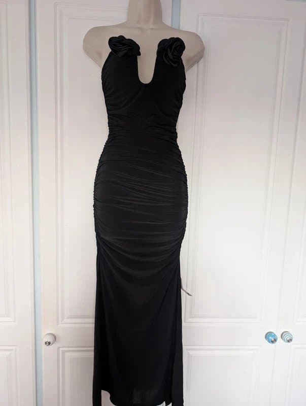 ASOS ASOS Design ruched bandeau midi dress with corsages in black size 4