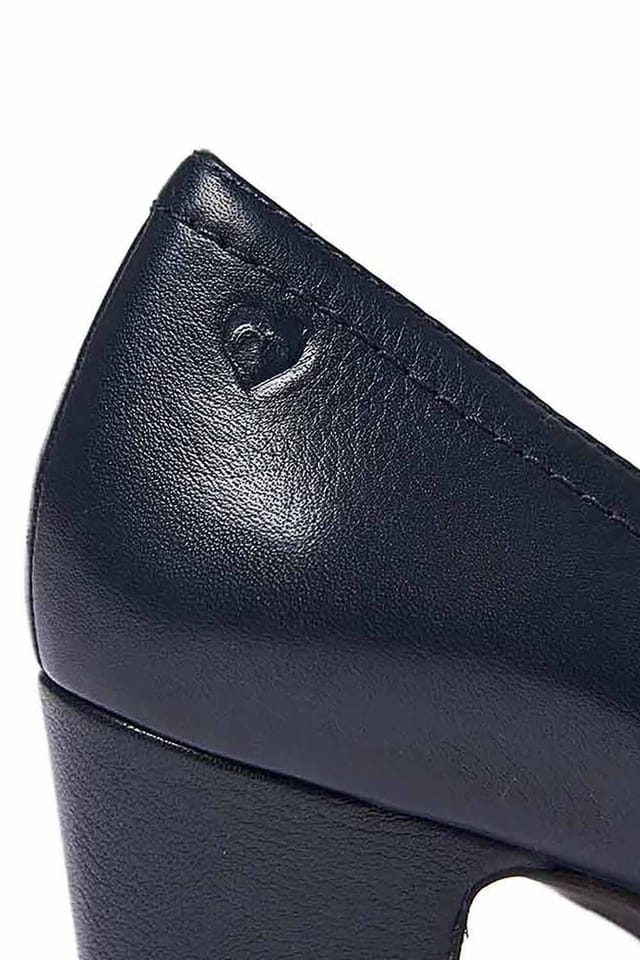 Moshulu Moshulu Women's 'Biambi' Leather Bar Shoes in Indigo - 3