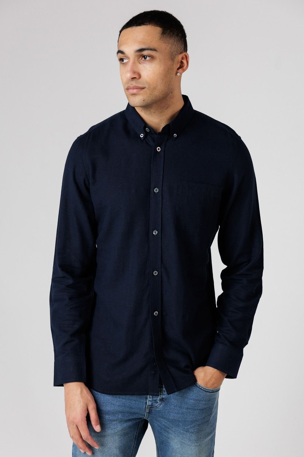 French Connection French Connection Men's Linen Blend Long Sleeve Chest Pocket Shirt in Navy - 1