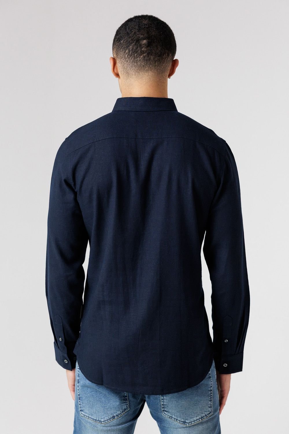 French Connection French Connection Men's Linen Blend Long Sleeve Chest Pocket Shirt in Navy - 2