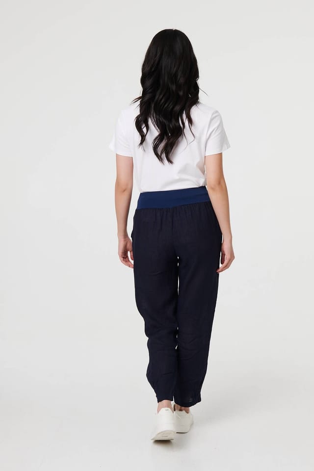 Izabel London Izabel London Women's Relaxed Linen Tapered Trousers in Navy - 3