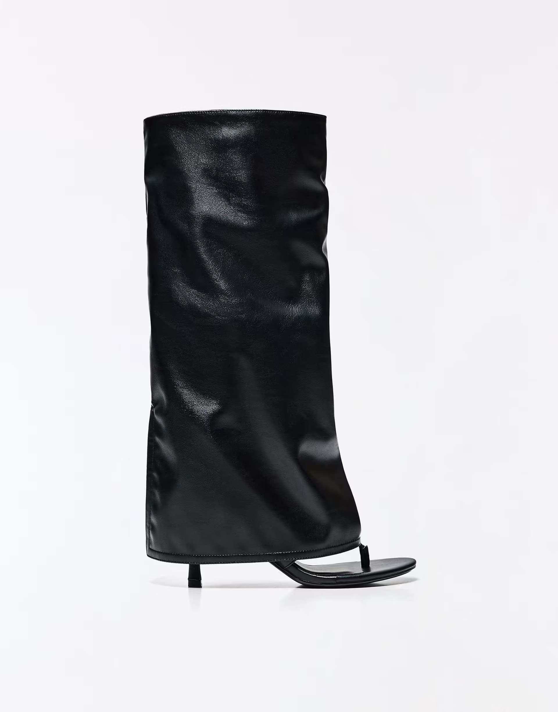 ASOS Bershka Thong heeled sandals in black