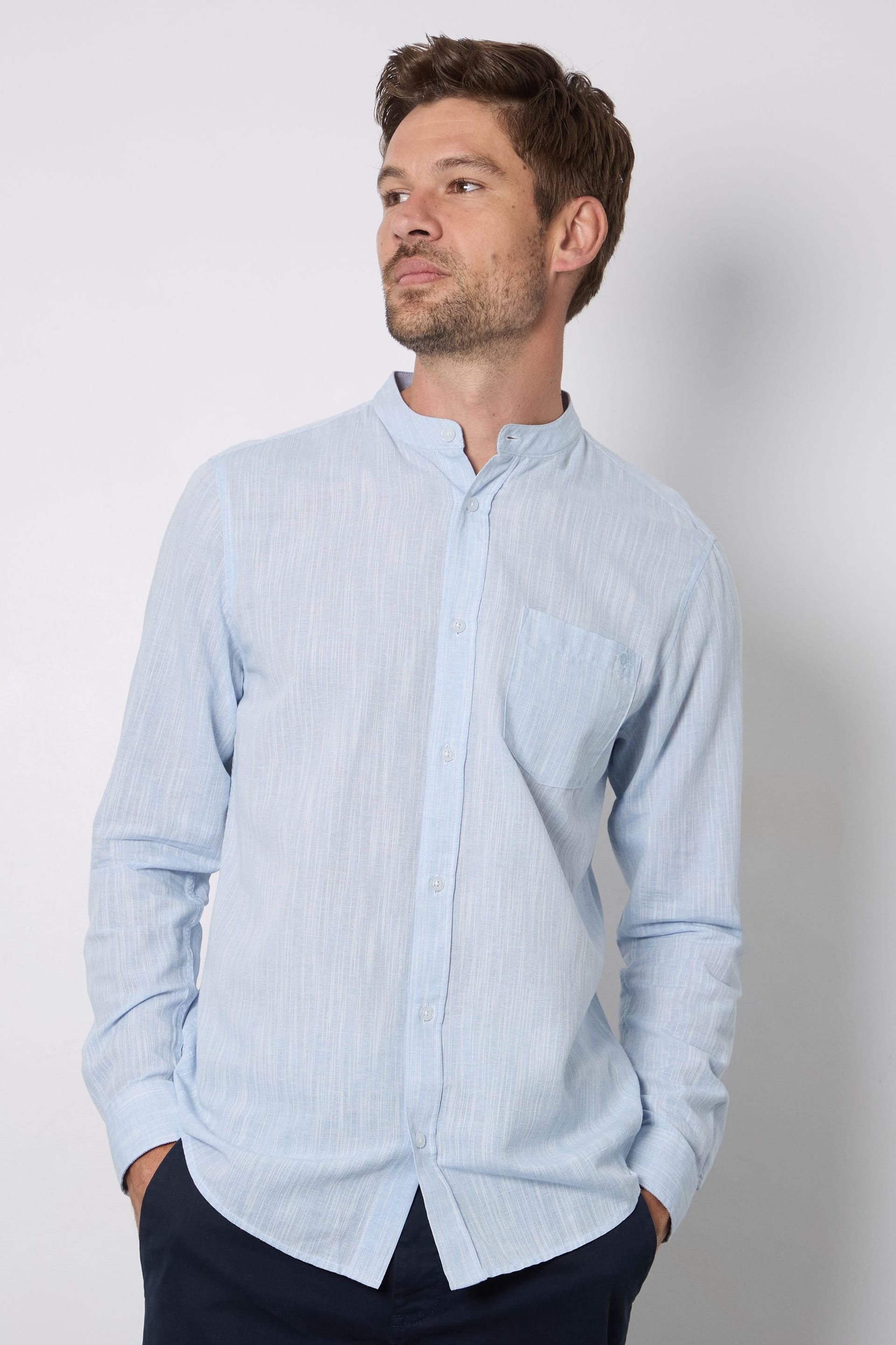 Maine Men's Light Blue Textured Long Sleeve Shirt