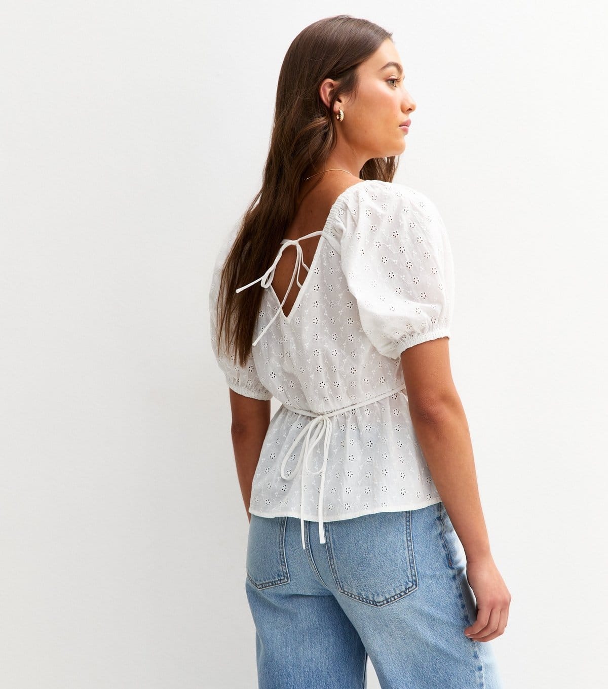 New Look Women's White Cotton Broderie Anglaise Blouse New Look - 4