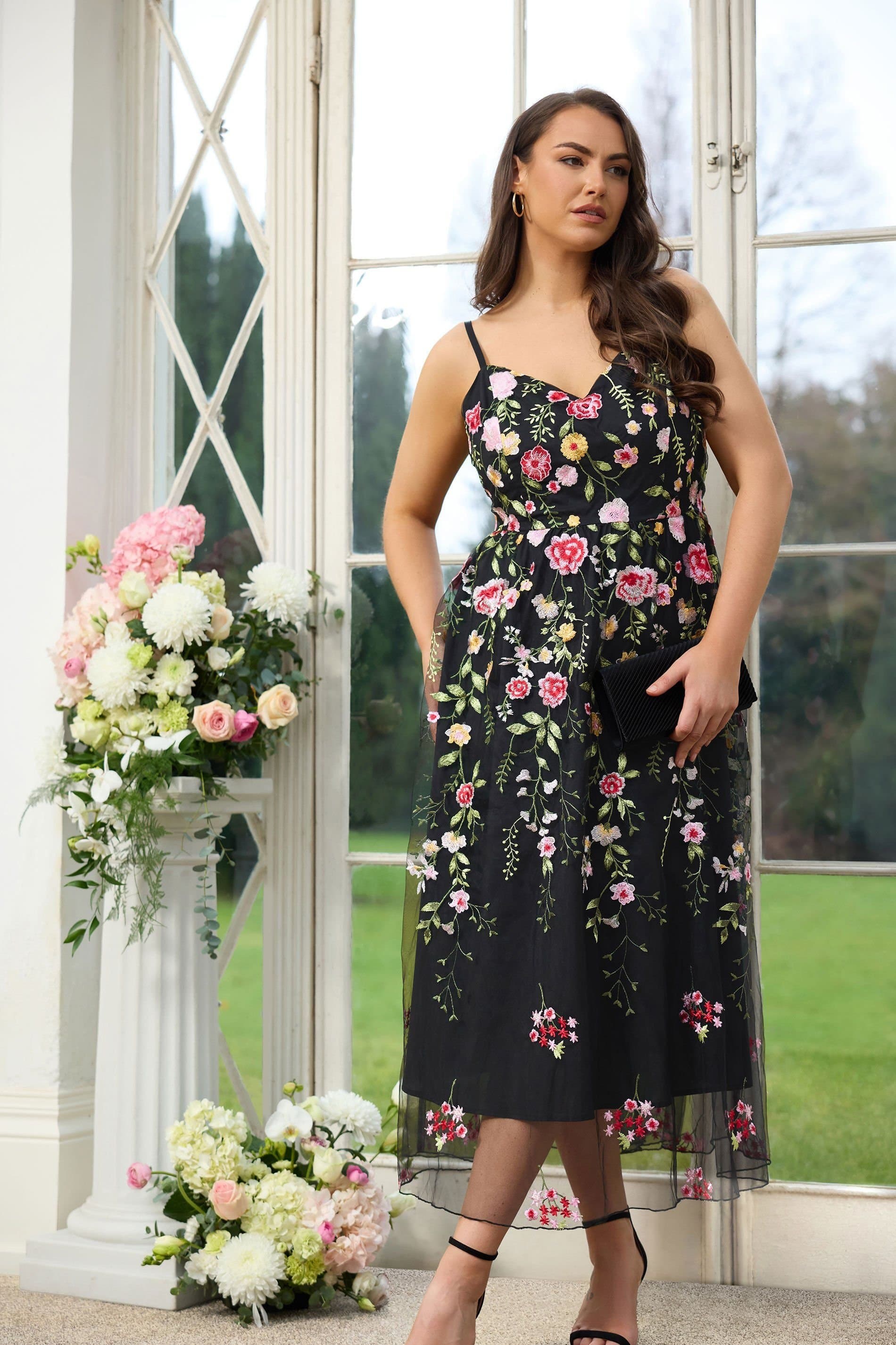 Yours Yours Women's Floral Embroidered Maxi Dress in Black