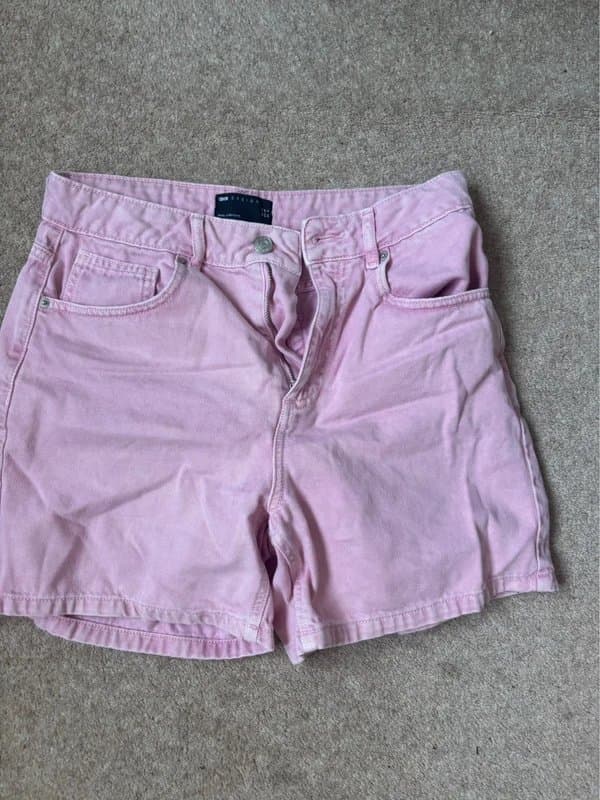 ASOS Design pink jorts
