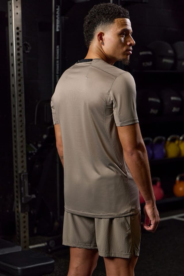 Gym King GYM KING Men's Energise Tee Truffle in Grey - 2