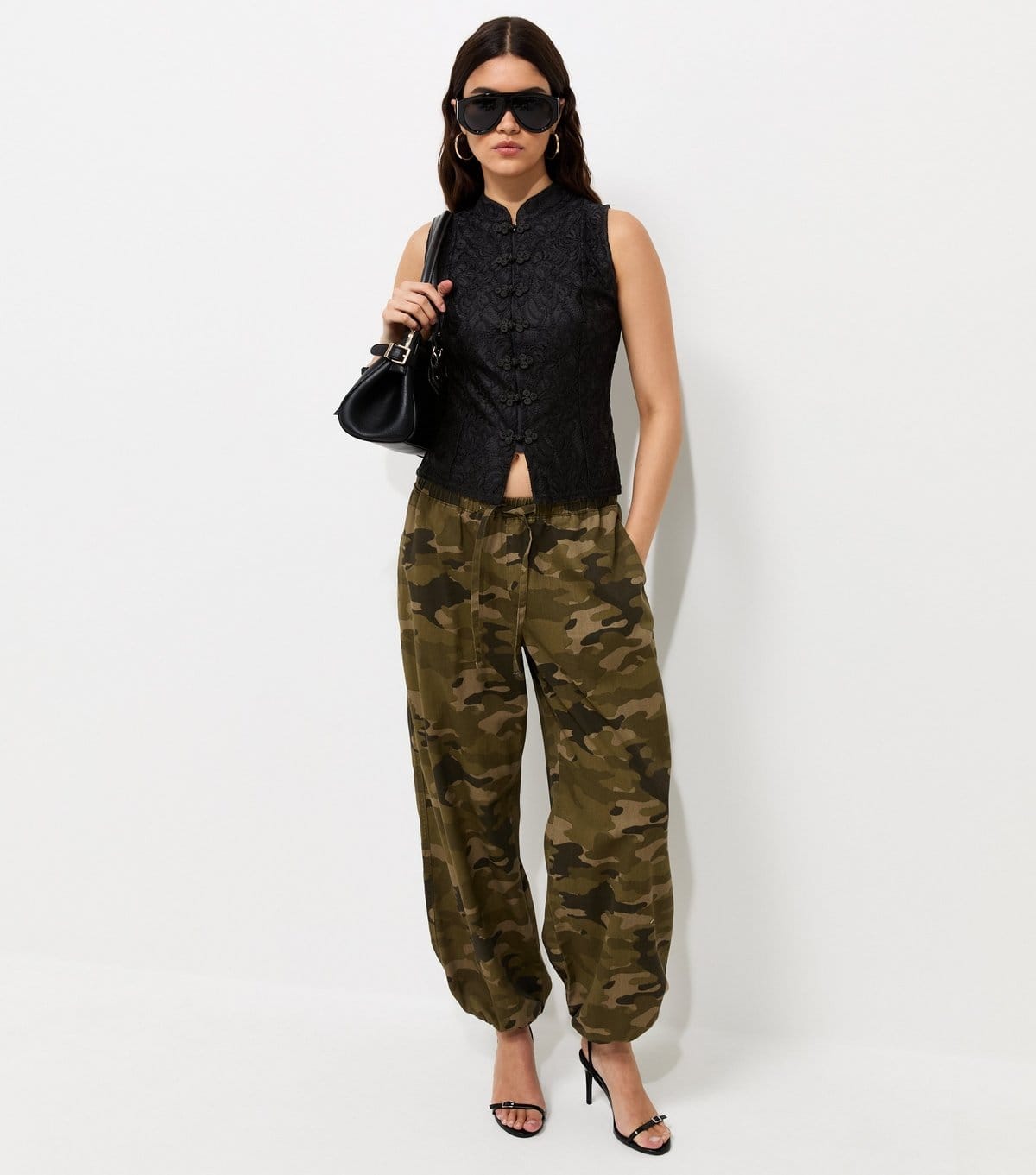 New Look Women's Black Lace Black Sleeveless Blouse New Look - 1