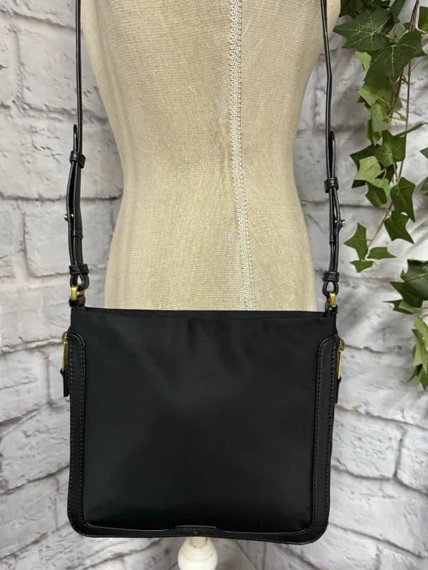 Fossil Fossil “Preston” Zip Around Black Crossbody Bag